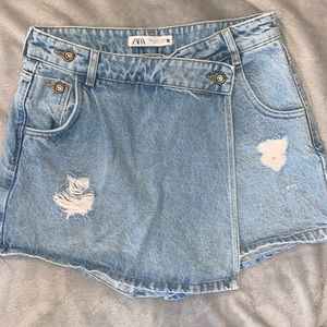 Zara Denim Skort - Size Medium - Worn Once!